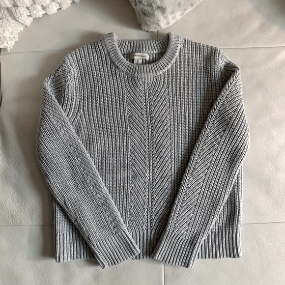 Calvin Klein Sweaters - Calvin Klein Knit Sweater 🍂
